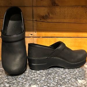 Black Leather Dansko